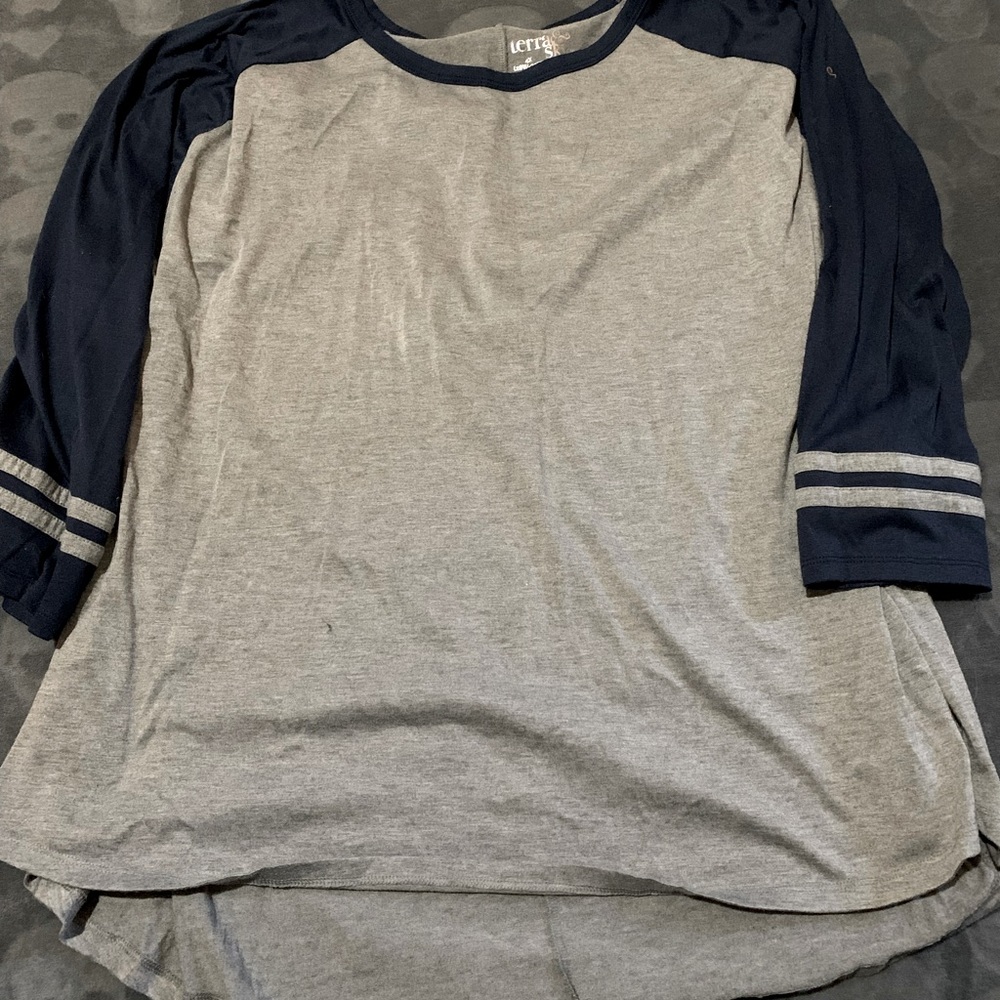 Baseball style tee